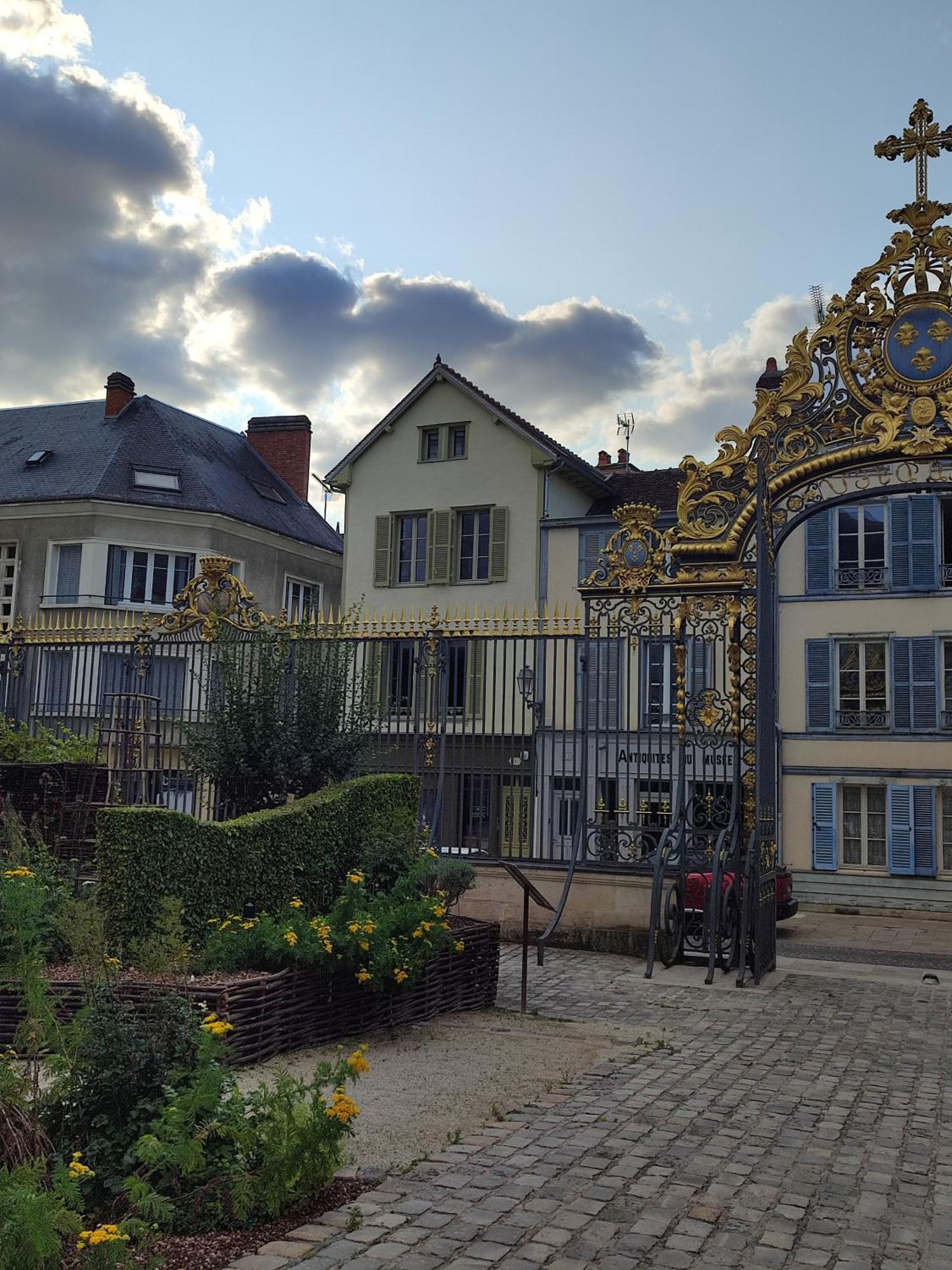 Appartement Cosy Tout Confort Troyes Exteriér fotografie